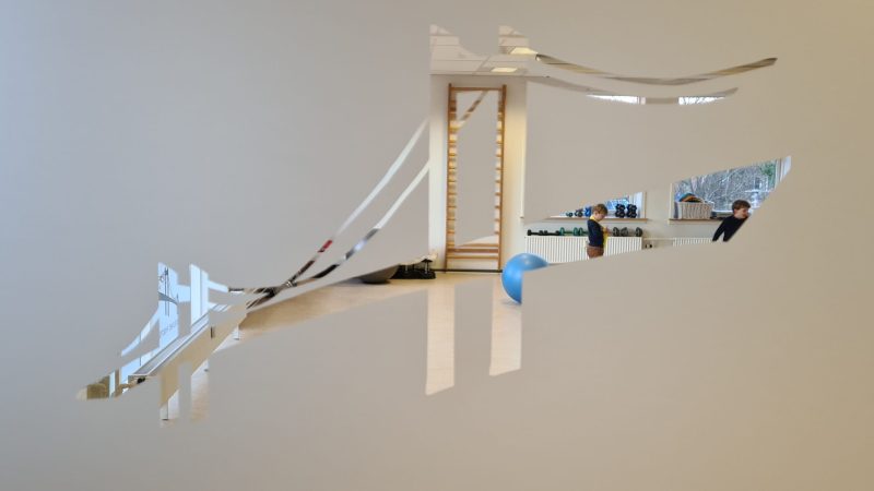 Fysiurgisk massage på Middelfart fysioterapi 2 Et kik gennem vores logo til træningssalen